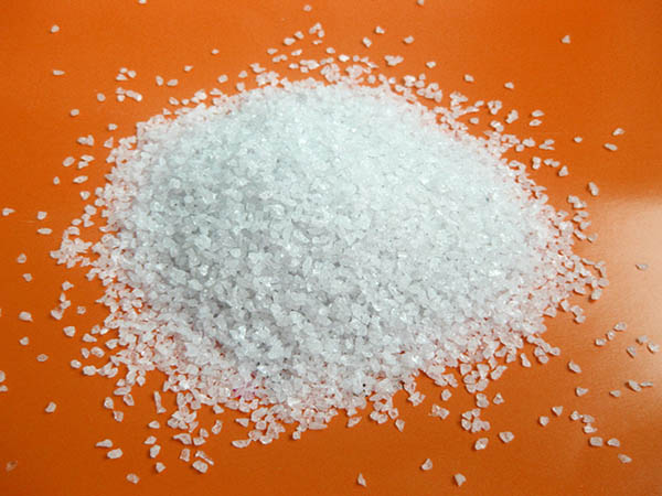 电熔白刚玉的主要原料是什么