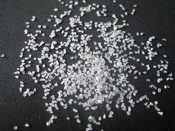 白刚玉用于铸造方时优点