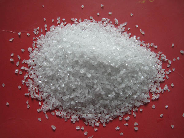 为什么喷砂时使用白刚玉